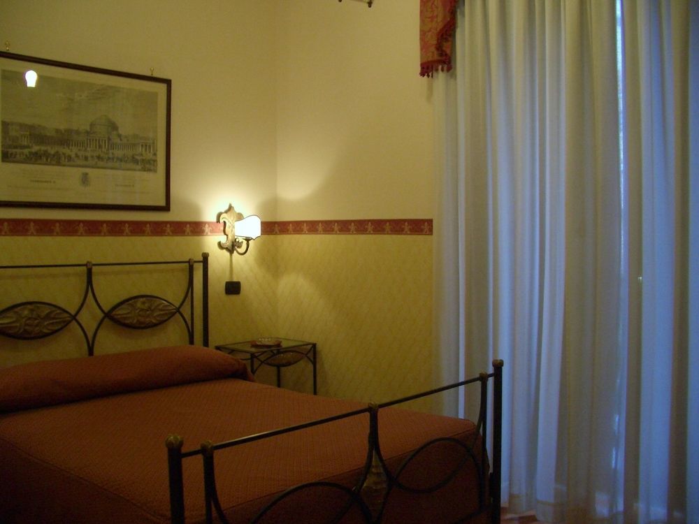 Pinto-Storey Hotel Napoli Eksteriør bilde