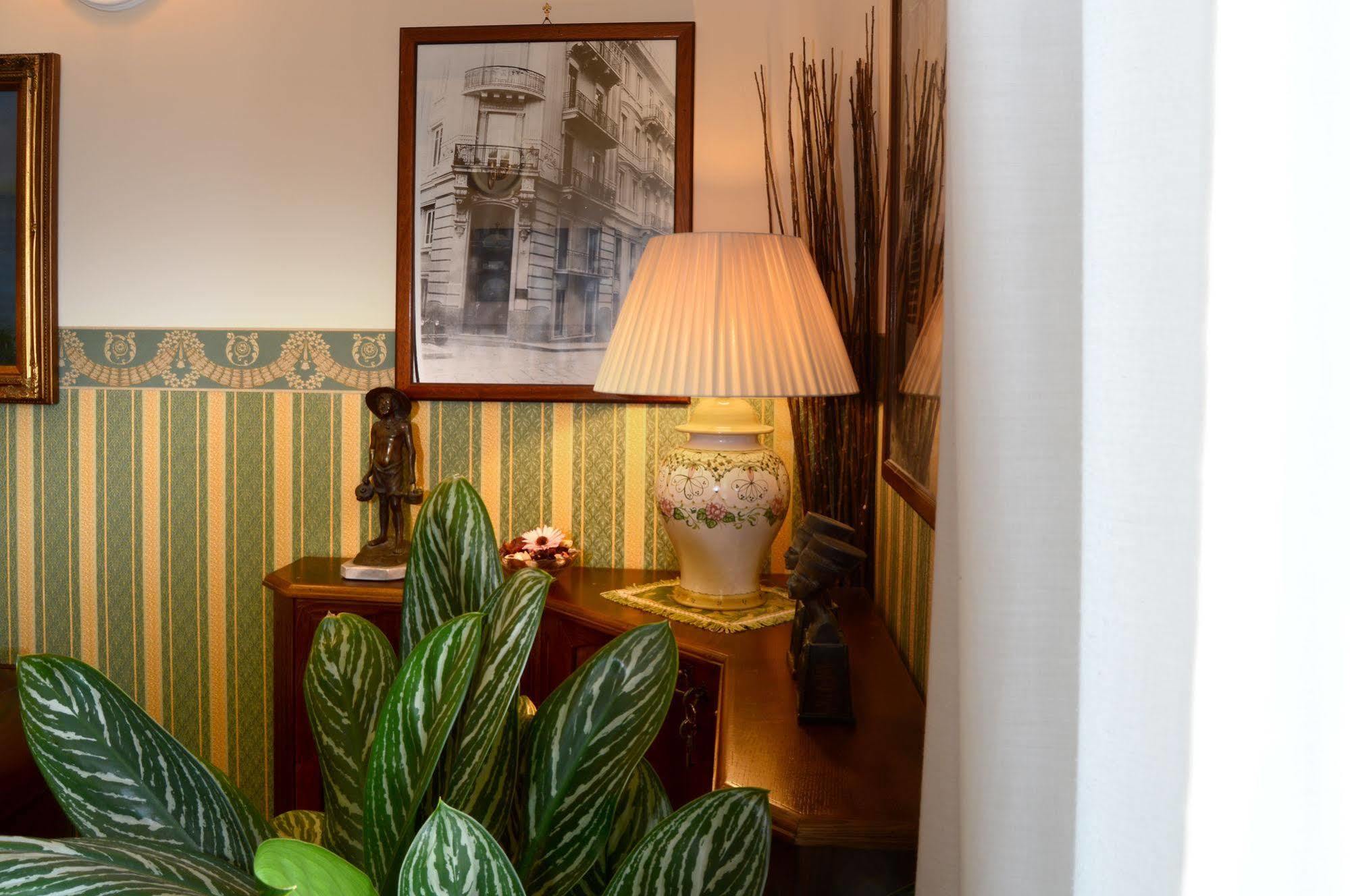 Pinto-Storey Hotel Napoli Eksteriør bilde